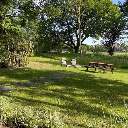 Holiday park Luxe Vakantiehuis In De *